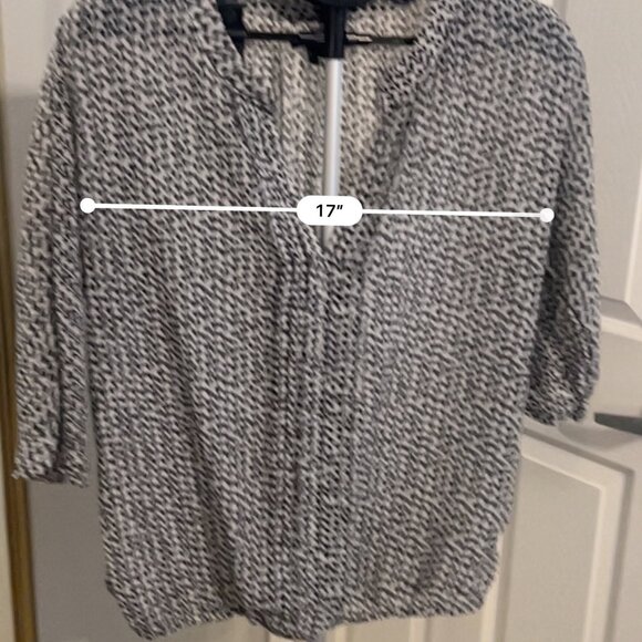 GAP Black and White Sheer Blouse - Size Large - Picture 4 of 5